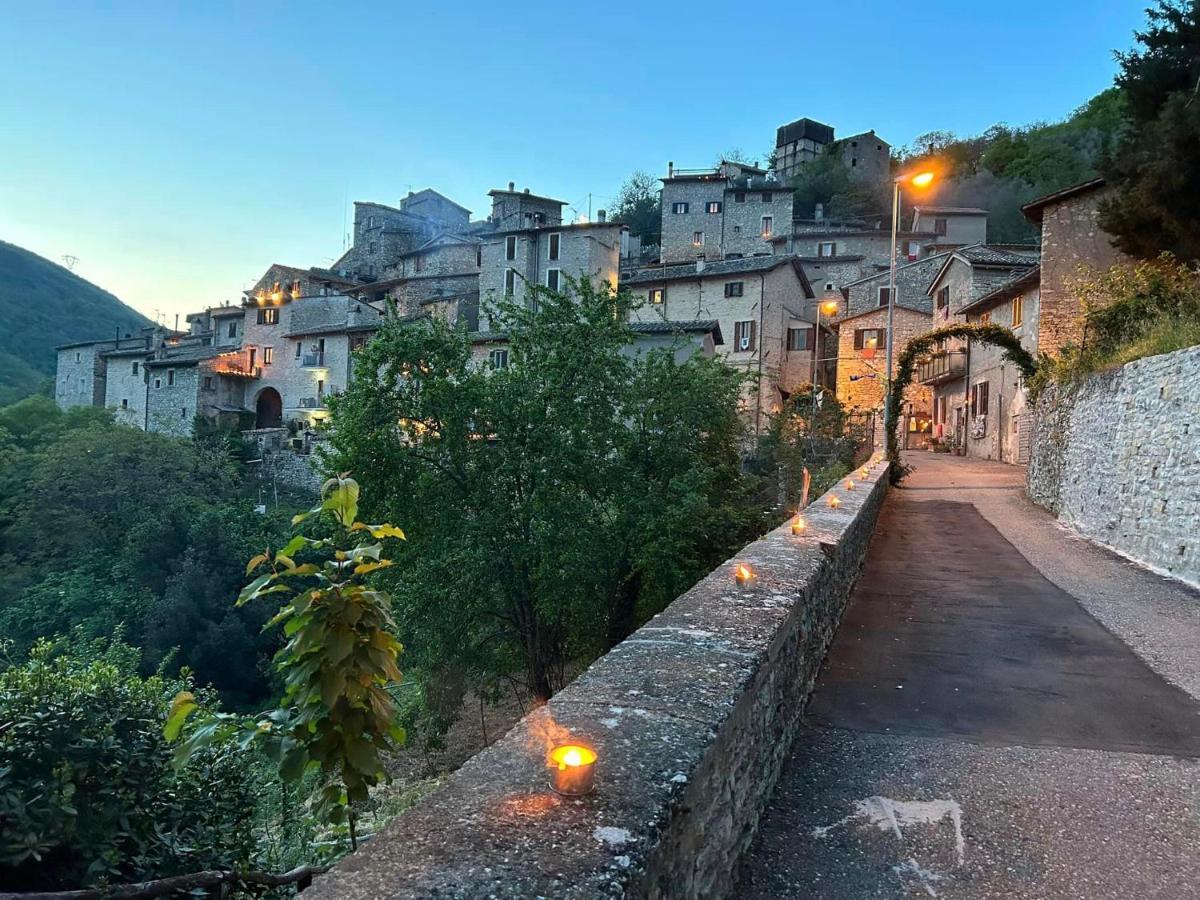 Appartamento Storico A Valle San Martino Di Spoleto Exterior photo